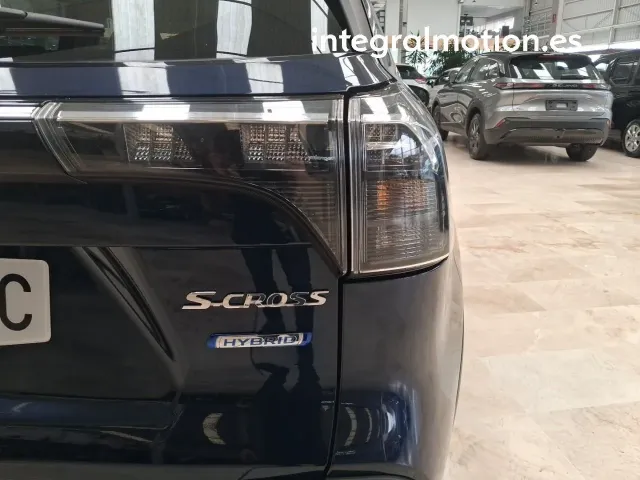 Suzuki SCross