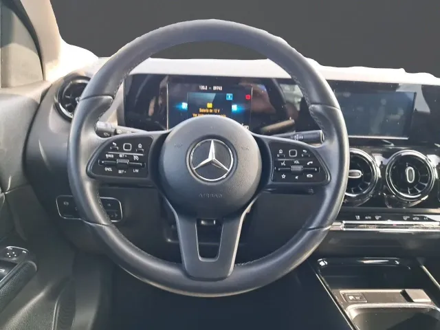 Mercedes GLA