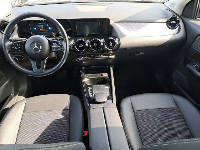Mercedes GLA