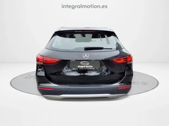 Mercedes GLA