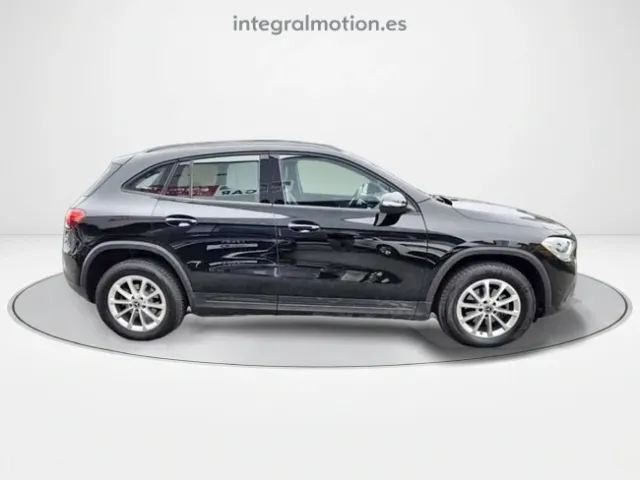 Mercedes GLA