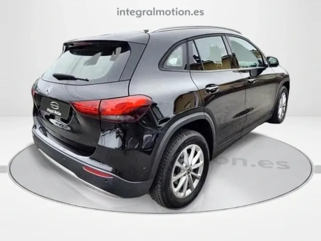 Mercedes GLA