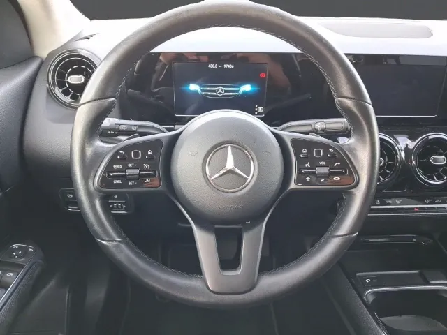 Mercedes GLA