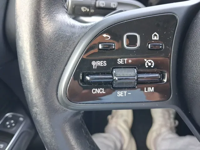 Mercedes GLA