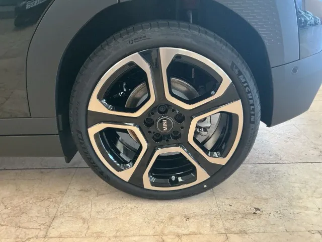 MINI Aceman