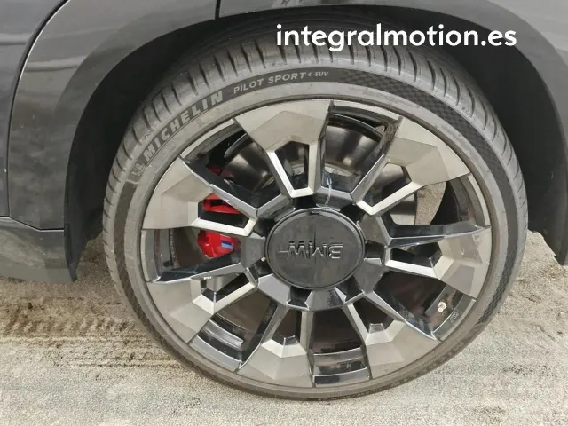 BMW XM