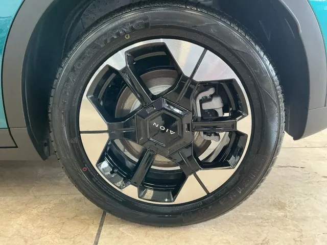 GAC AION UT