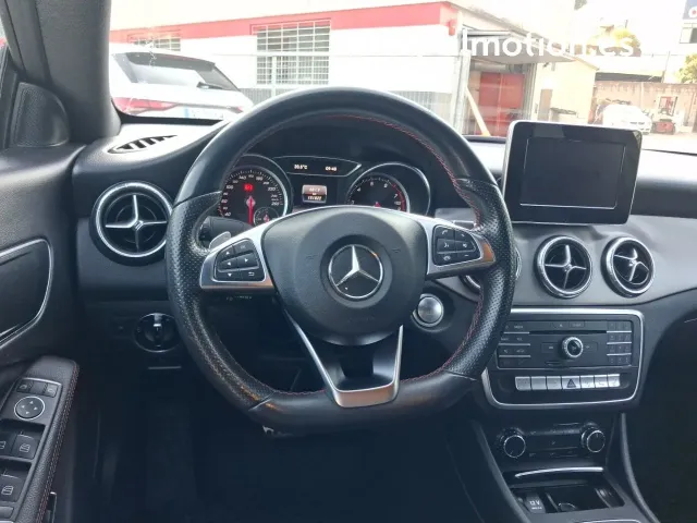 Mercedes CLA