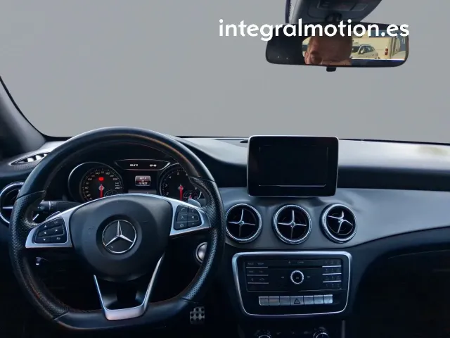 Mercedes CLA