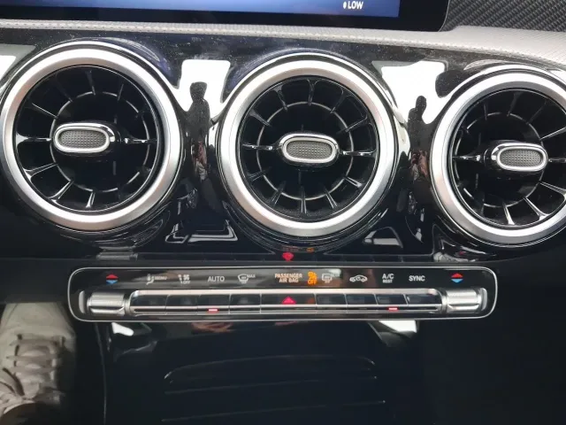 Mercedes CLA