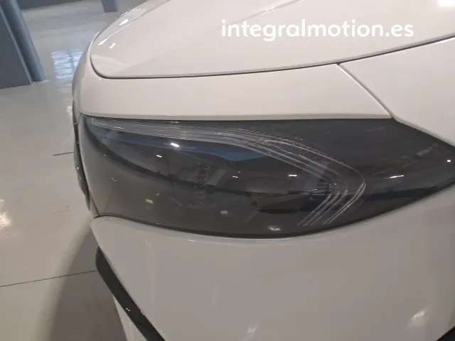 Mercedes EQA