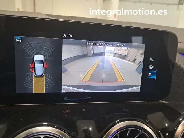 Mercedes EQA