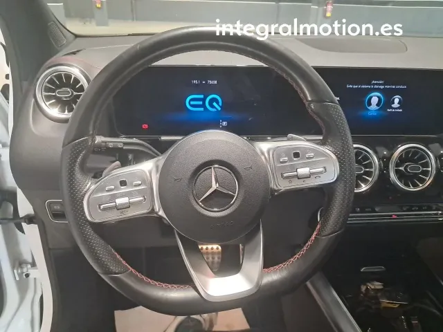 Mercedes EQA