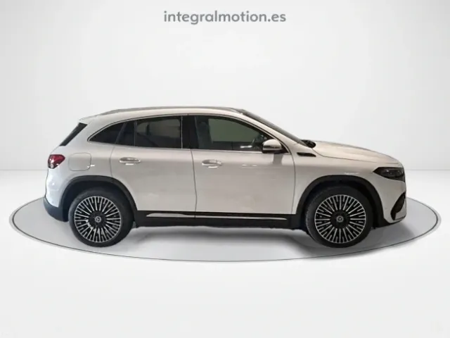 Mercedes EQA