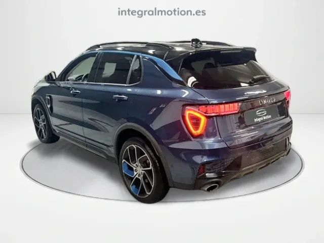 Lynk & Co 01