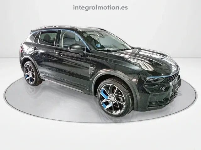Lynk & Co 01