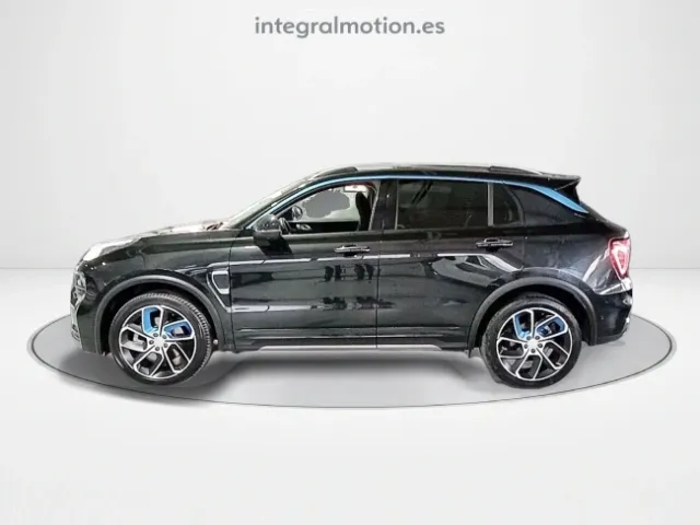 Lynk & Co 01