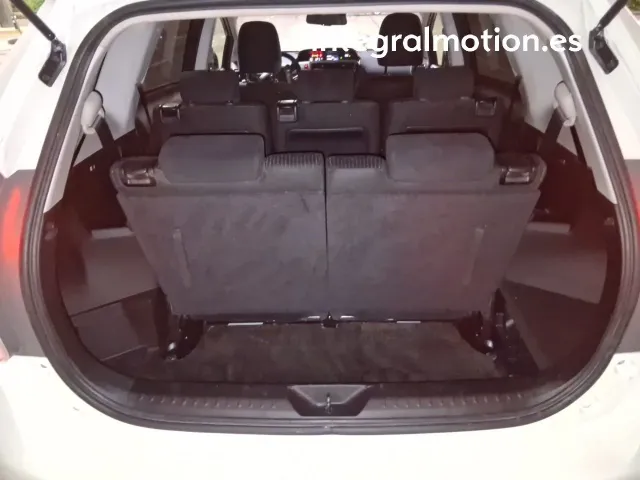 Toyota Prius+