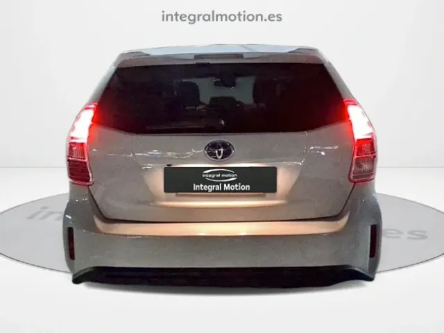 Toyota Prius+
