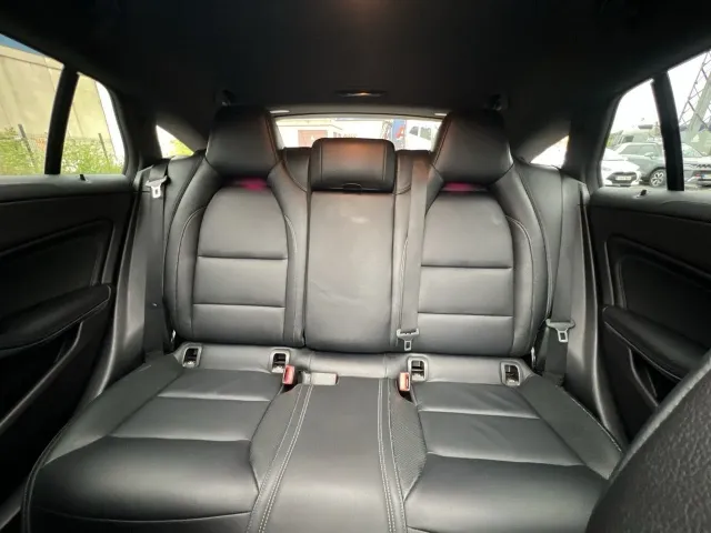 Mercedes CLA