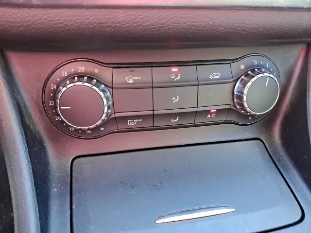 Mercedes CLA