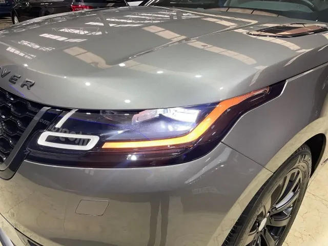Land-Rover Range Rover Velar