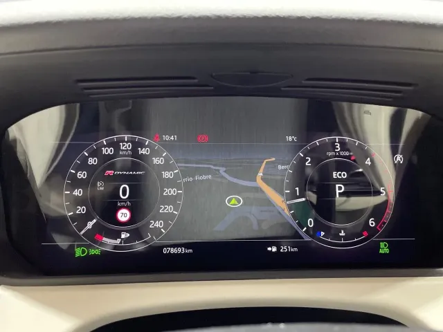 Land-Rover Range Rover Velar