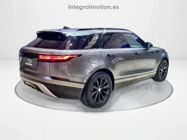Land-Rover Range Rover Velar