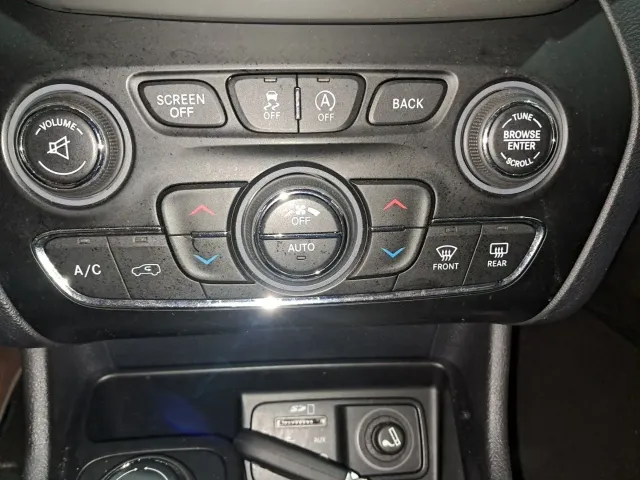 Jeep Cherokee