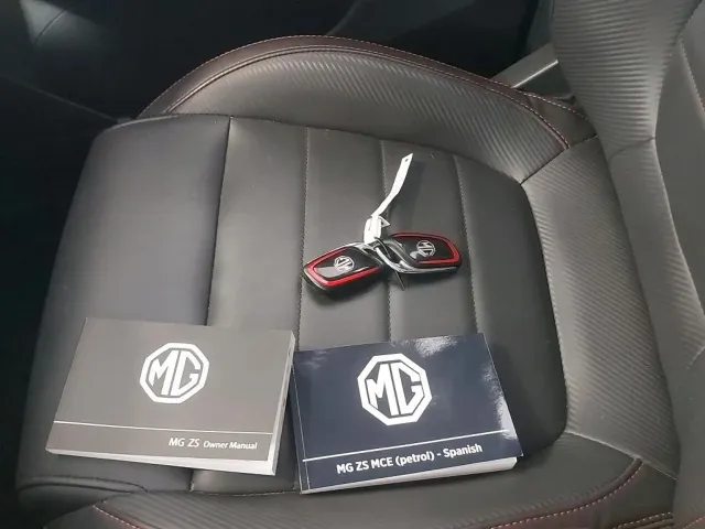 MG ZS