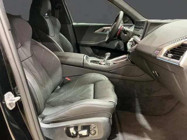 BMW XM