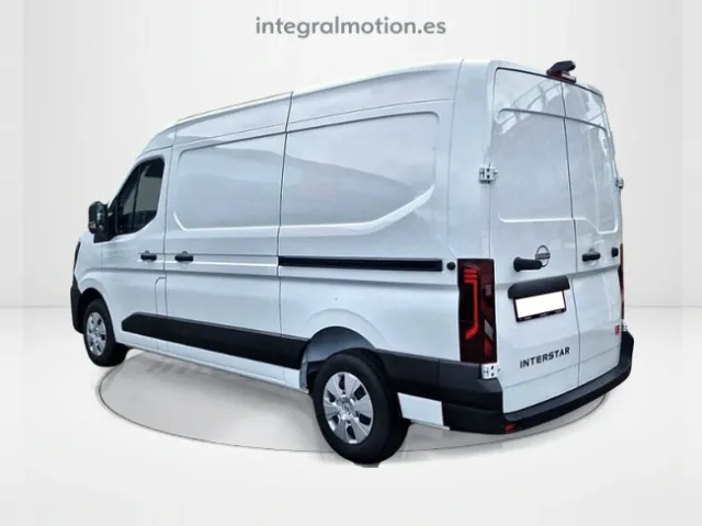 Nissan Interstar
