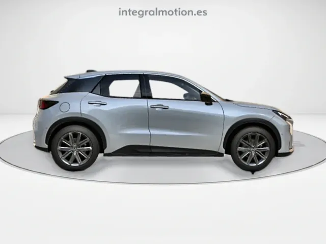 Lexus LBX